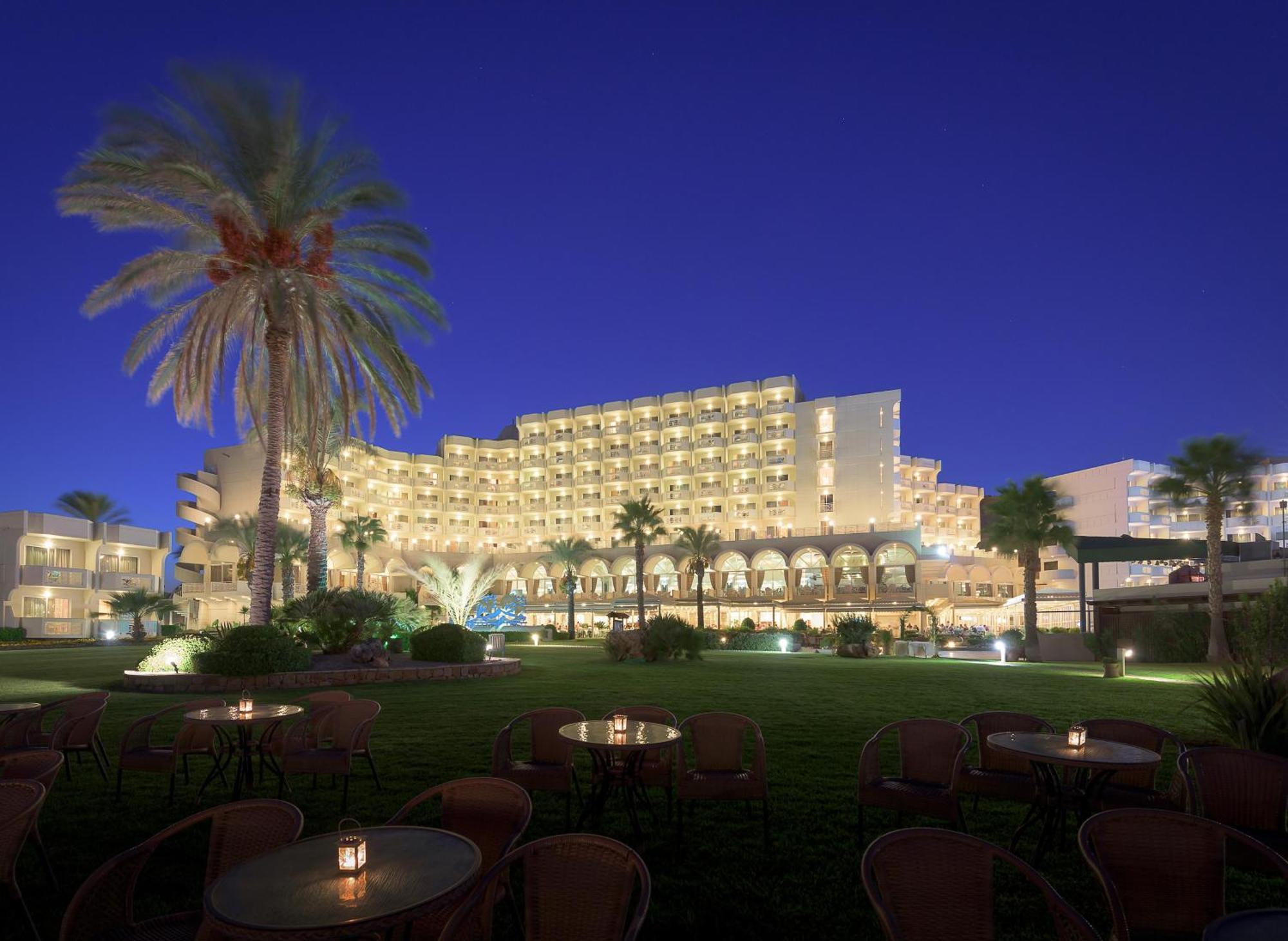 Rodos Palladium Leisure & Wellness Kallithea  Exterior photo The Dan Hotel at night